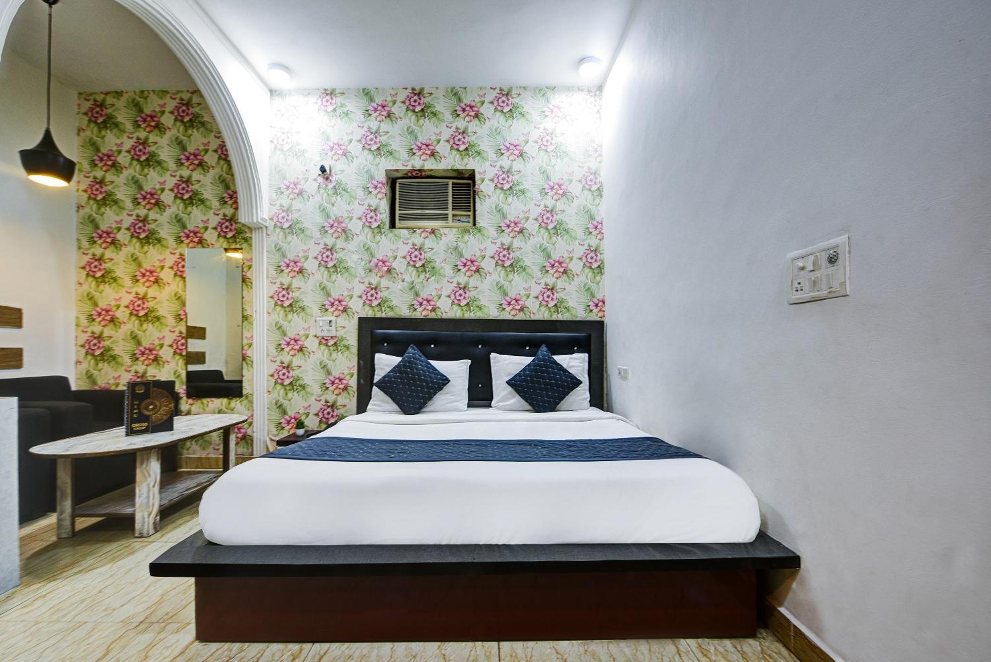 Hotel Hotel Coral Covee Near Delhi Airport By Gross Group New Delhi