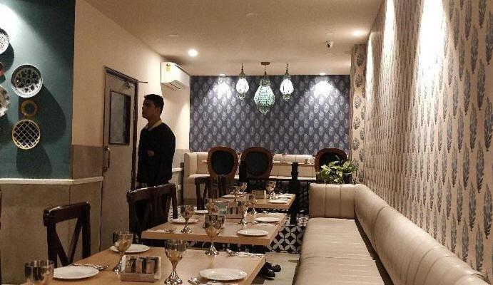 Hotel Coral Covee Near Delhi Airport By Gross Group 3* New Delhi